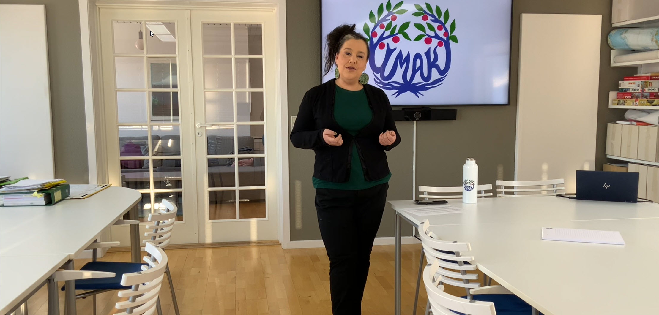 IMAK – Ilinniartitsisut Meeqqat Atuarfianneersut Kattuffiat